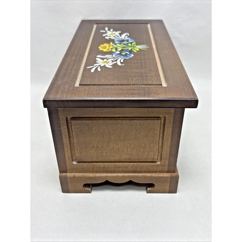 Reuge Swiss Jewelry Music Box Edelweiss Hand Painted Floral Wooden Vintage Works